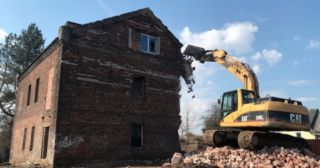 Демонтаж кирпичного дома Беслан, цена от 2917 руб.