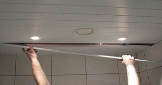 Демонтаж реечных потолков в Беслане - цена за м2 от 461 рублей - Сварной-Бсл